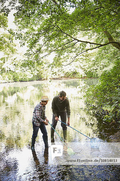 Menschlicher Vater,Sohn,Netz,angeln,Teich