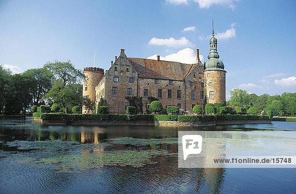 Burg am Seeufer  Vittskovle Schloss  Schweden