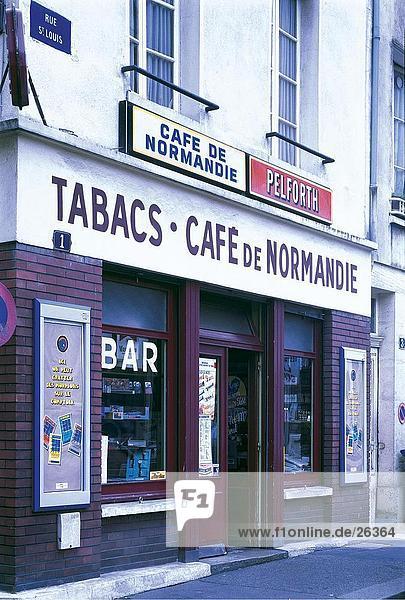 Cafe Am Strassenrand Cafe Du Normandie Le Havre Normandie Frankreich