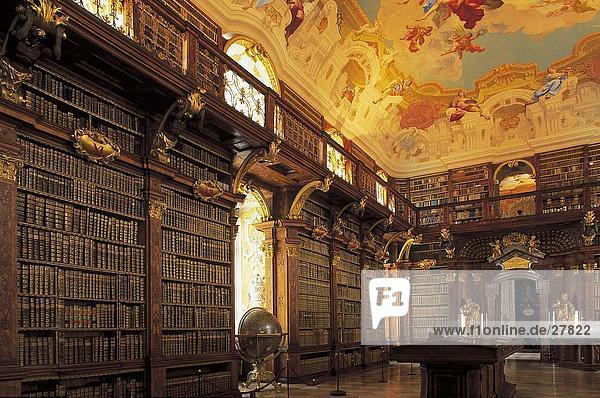 Bibliothek im Kloster  Melk Benediktiner-Abtei  Wachau  Niederösterreich  Österreich