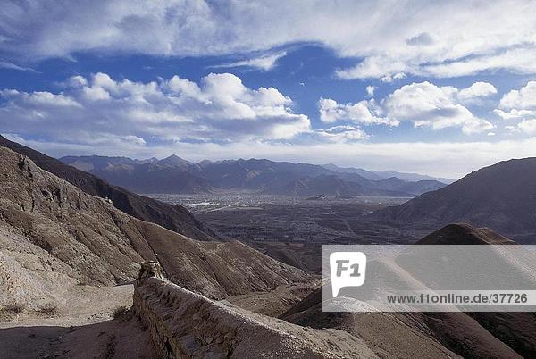 Panoramische Ansicht der Gebirge  Himmelsberg  Tibet