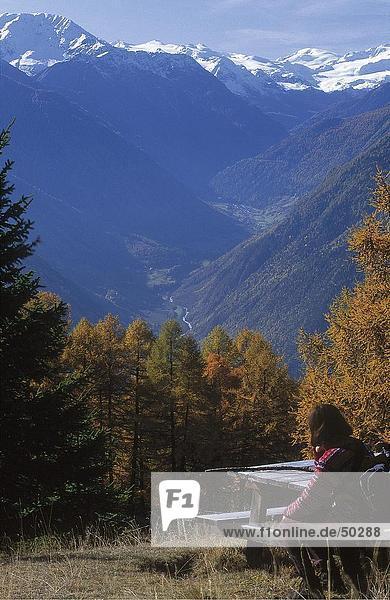 Tourismus im Wald  Eschtal Valley  Alto Adige  Italien
