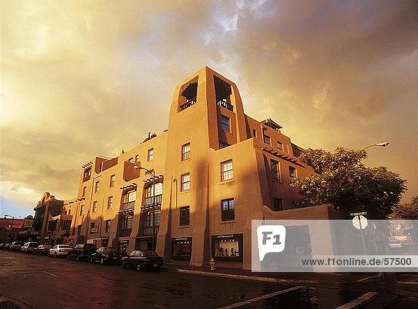 Abend Sonnenlicht fallen auf Hotel-Gebäude La Fonda Hotel Santa Fe New Mexico USA