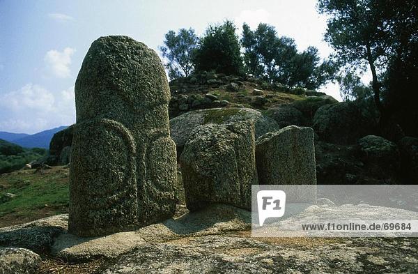 Alte Stein-Strukturen am archäologischen Standort  Filitosa  Corse-du-Sud  Korsika  Frankreich