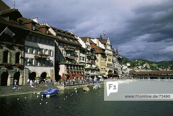 10505019  Stadt  Stadt  Luzern  Rathaus Quai  Restaurants  Touristen  Schweiz  Europa