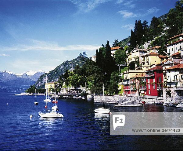 10617712  Ansicht  Italien  Europa  Lago di Como  Oberitalien  See  Meer  Varenna