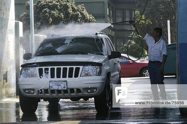 10642252  außerhalb  Auto  Auto  waschen  Autowashing  Jeep  Mann  Pflege  Wartung  Auto  Auto  Auto  Re