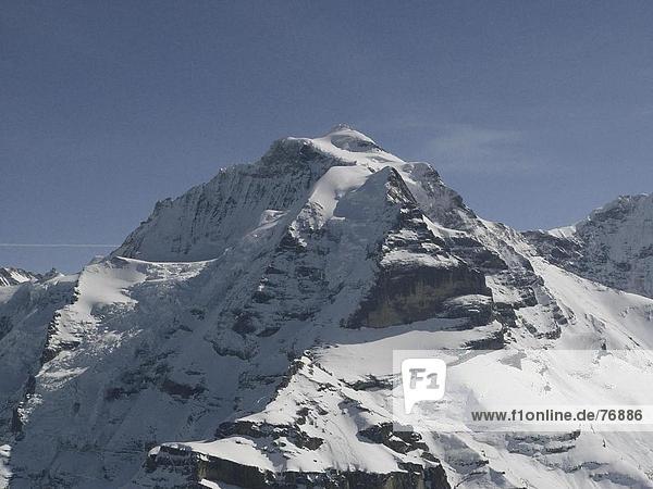 Landschaftlich schön landschaftlich reizvoll Europa Berg Winter Alpen Berner Oberland Kanton Bern Schnee Schweiz