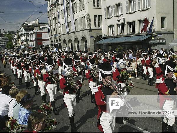 10648198  wind music  tradition  costumes  Limmat quai  music  musician  no model release  Switzerland  Europe  Sechselauten