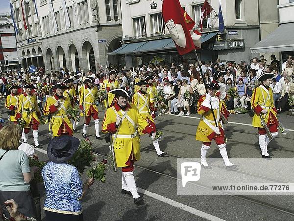 10648262  tradition  costumes  Limmat quai  men  no model release  Switzerland  Europe  Sechselauten  festival  tradition  in