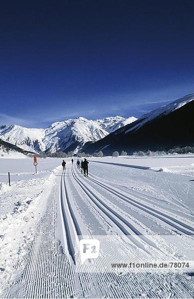 Landschaftlich schön  landschaftlich reizvoll  Berg  Skilanglauf  Hang  Schnee