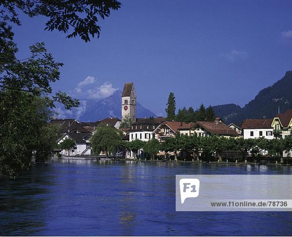 Europa Wohnhaus Gebäude Hügel Urlaub fließen Querformat Fluss Alpen Bern Interlaken