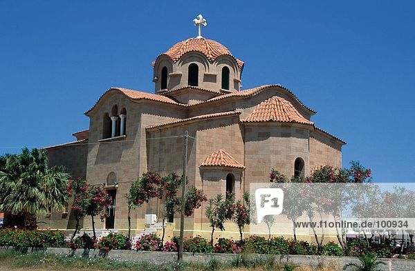 Untersicht der orthodoxen Kirche  St. Nektarios Kirche  Faliraki  Rhodes  Dodecanese Inseln  Griechenland