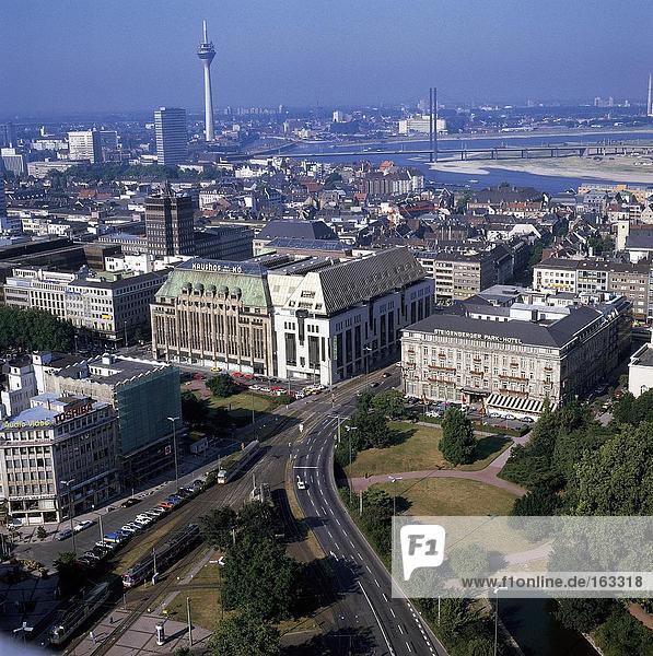 Luftbild von Stadt  Düsseldorf  Nord-Rhein Westfalen  Deutschland