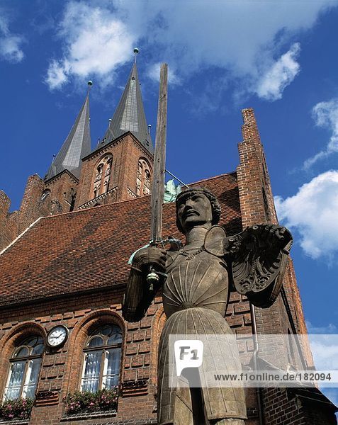 Untersicht Statue  Roland Statue  Stendal  Sachsen-Anhalt  Deutschland