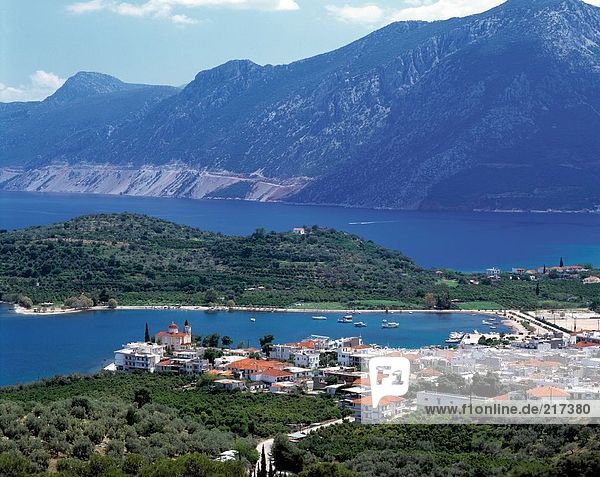 Berg Stadt Hintergrund Ansicht Luftbild Fernsehantenne Griechenland