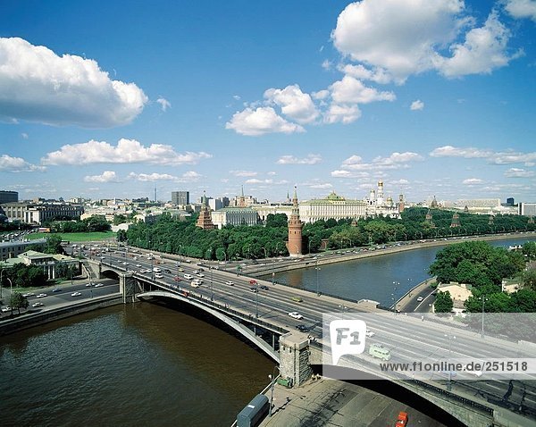 10237690  River  Fluss  Kreml  Moskau  Moskva  Russland  Schiffe  Überblick
