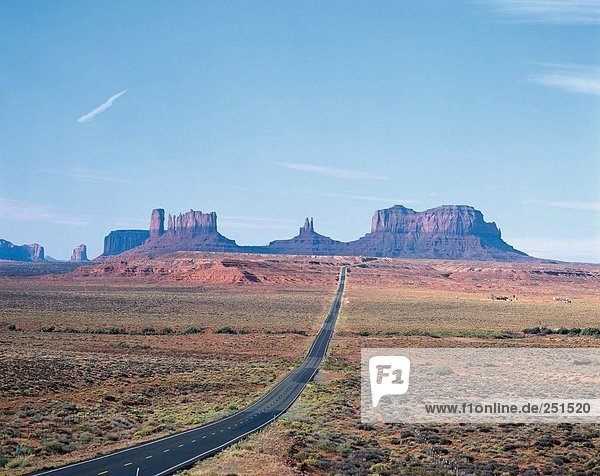 10237729 Arizona cliff formations highway scenery monument Valley USA America North America