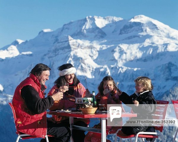 10246423  apres ski  outside  mountain panorama  Bern  family  fondue  eat  chalet  food  eating  hut  Food  Lenk  Switzerland