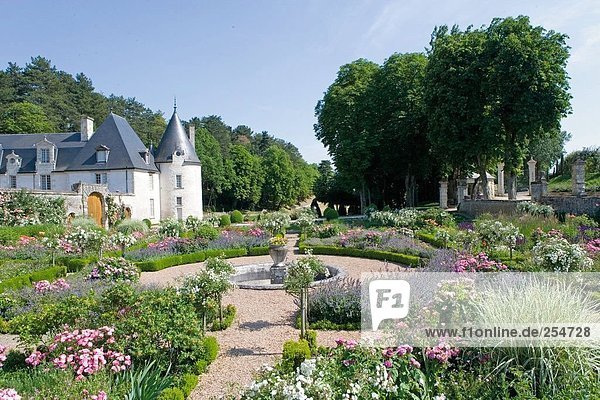 Garten vor Schloss  Chateau De La Chatonniere  Indre-Et-Loire  Frankreich