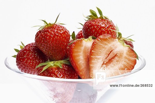 Erdbeeren in einer Glasschale
