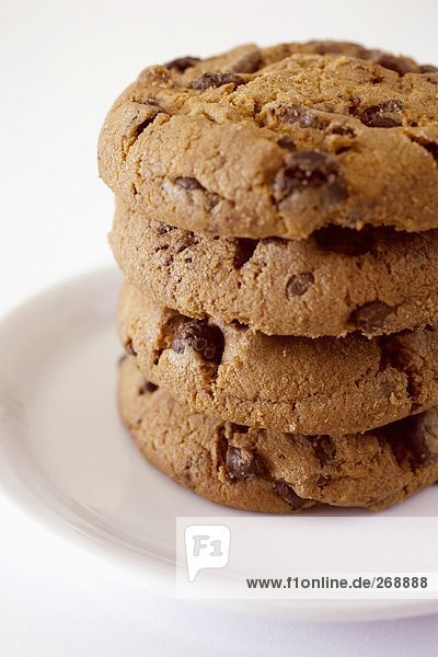 Stapel aus vier Schoko-Cookies