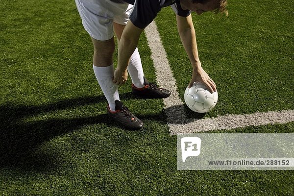 Soccer Player einrichten einen Eckball