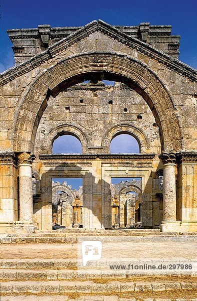 Ruine der Burg  St. Simeon Basilika  Aleppo  Syrien