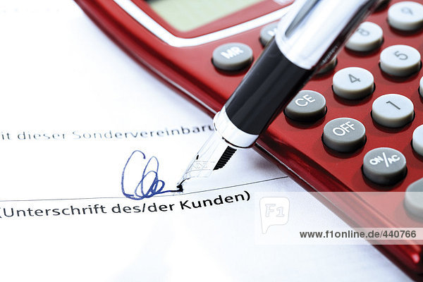 Unterzeichnung einer Sondervereinbarung Nahaufnahme