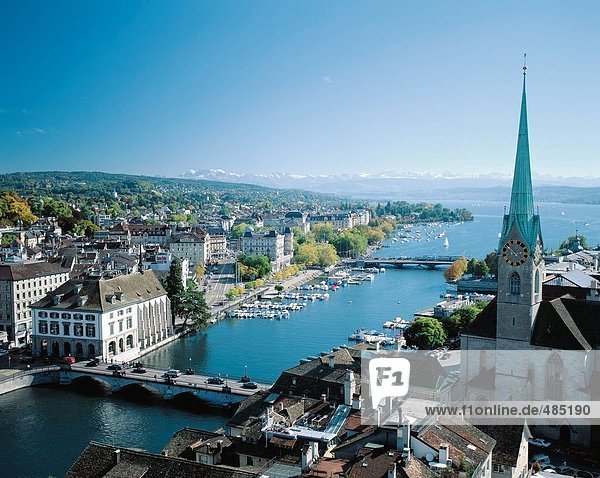 10317949  alpine  Alpen  Fraumünster  Kirche  Limmat  River  Fluss  Schweiz  Europa  See  Meer  Übersicht  Stadt  Stadt  Zürich