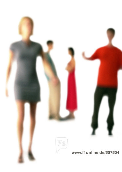 Silhouette von vier Personen  weißer Hintergrund  defokussiert