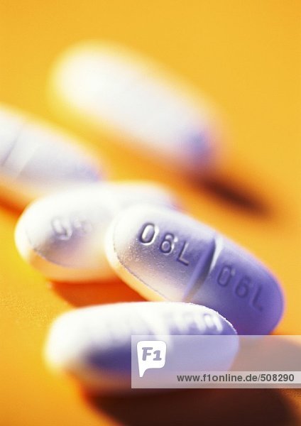 Medizin-Tabletten  Nahaufnahme  verschwommener Hintergrund