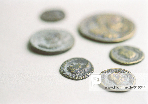 Sechs antike Münzen  Nahaufnahme