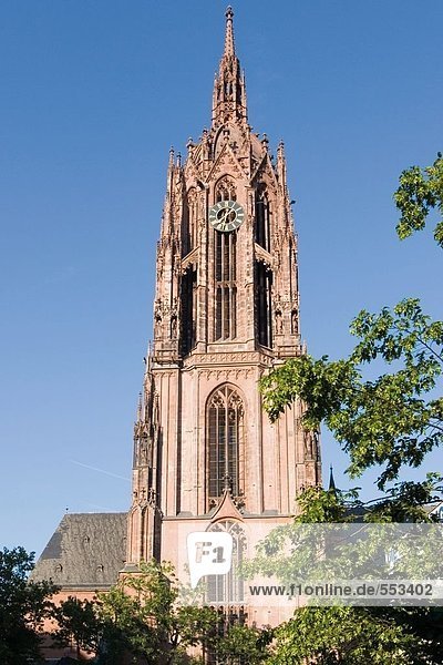 Glockenturm der Kirche  Kathedrale Frankfurt  Frankfurt am Main  Hessen  Deutschland