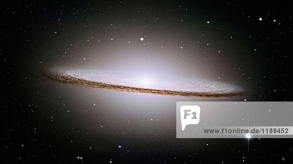 Die majestätischen Sombrero Galaxy (M104).