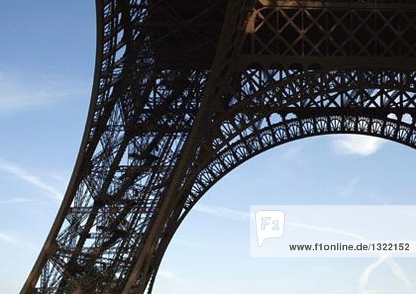 Paris  Frankreich  der Eiffelturm  Schnittbild
