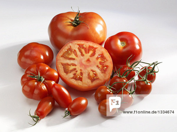 Verschiedene rote Tomaten