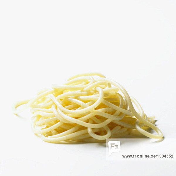 Ein Haufen gekochter Spaghetti