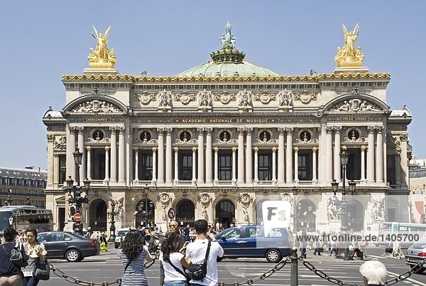 Paris Hauptstadt Frankreich Wohnhaus Tourist frontal Oper