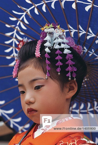 Reisen. Japan. Tokio. Kinder. Mädchen. Festival. Kopfschmuck. Kimono. Portrait.