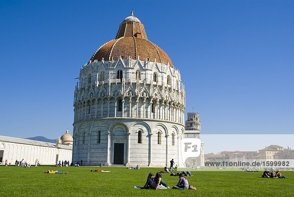 Facade of church  Piazza Dei Miracoli  Pisa  Tuscany  Italy