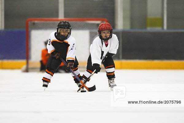 Jungen Hockey-Spieler