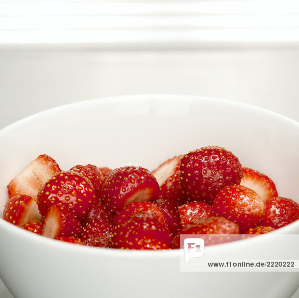 Frische Erdbeeren in der Schale  Nahaufnahme