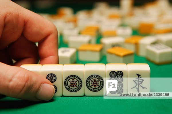 Mahjong spielen