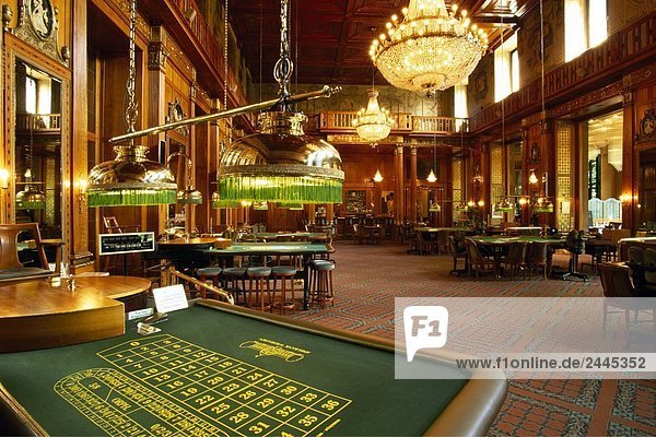 Innere der beleuchtet Casino  Hessen  Deutschland