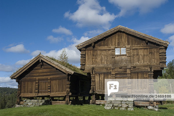 Holzhäuser Landschaft  Dalen  Telemark  Norwegen