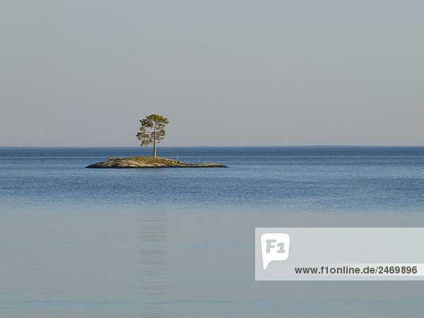 Insel im See, Lake Vattern, Granvik, Schweden
