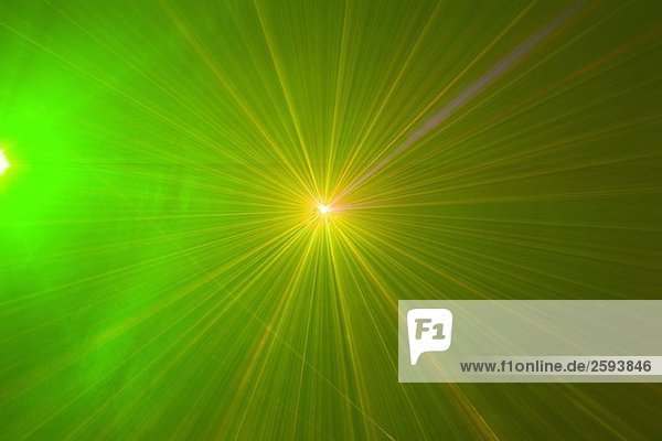 Grüne und gelbe Laserleuchten