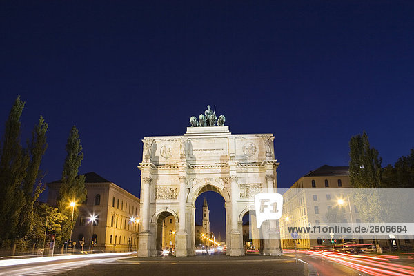 Victory Gate at night in Munich