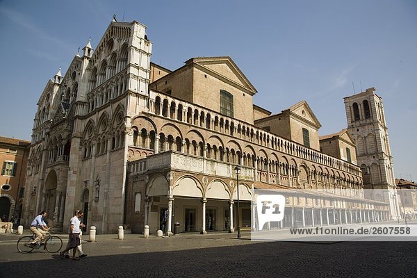 Fassade des Palais  Piazza Trieste E Trento  Ferrara  Emilia-Romagna  Italien